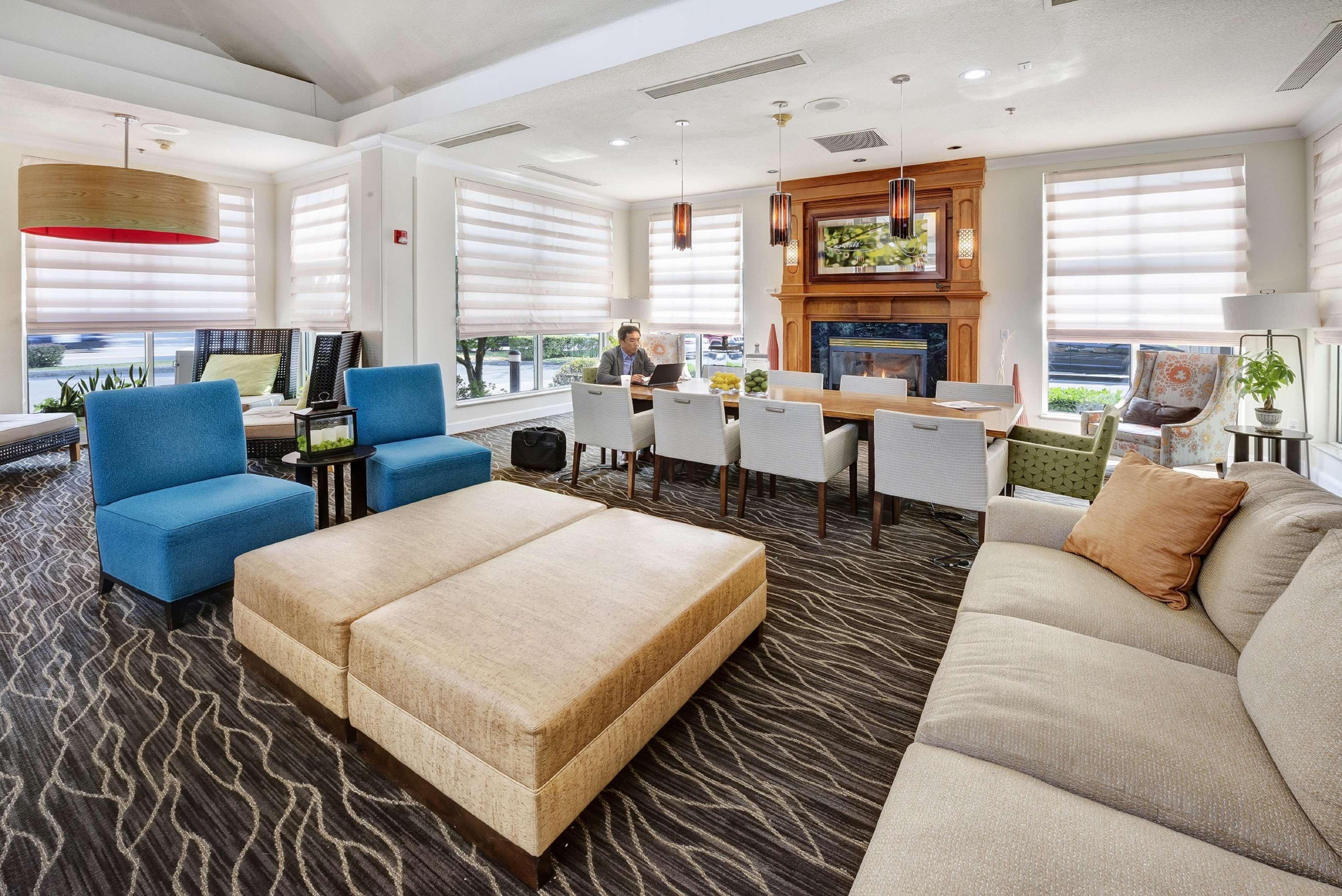 Hilton Garden Inn Portland Airport Buitenkant foto